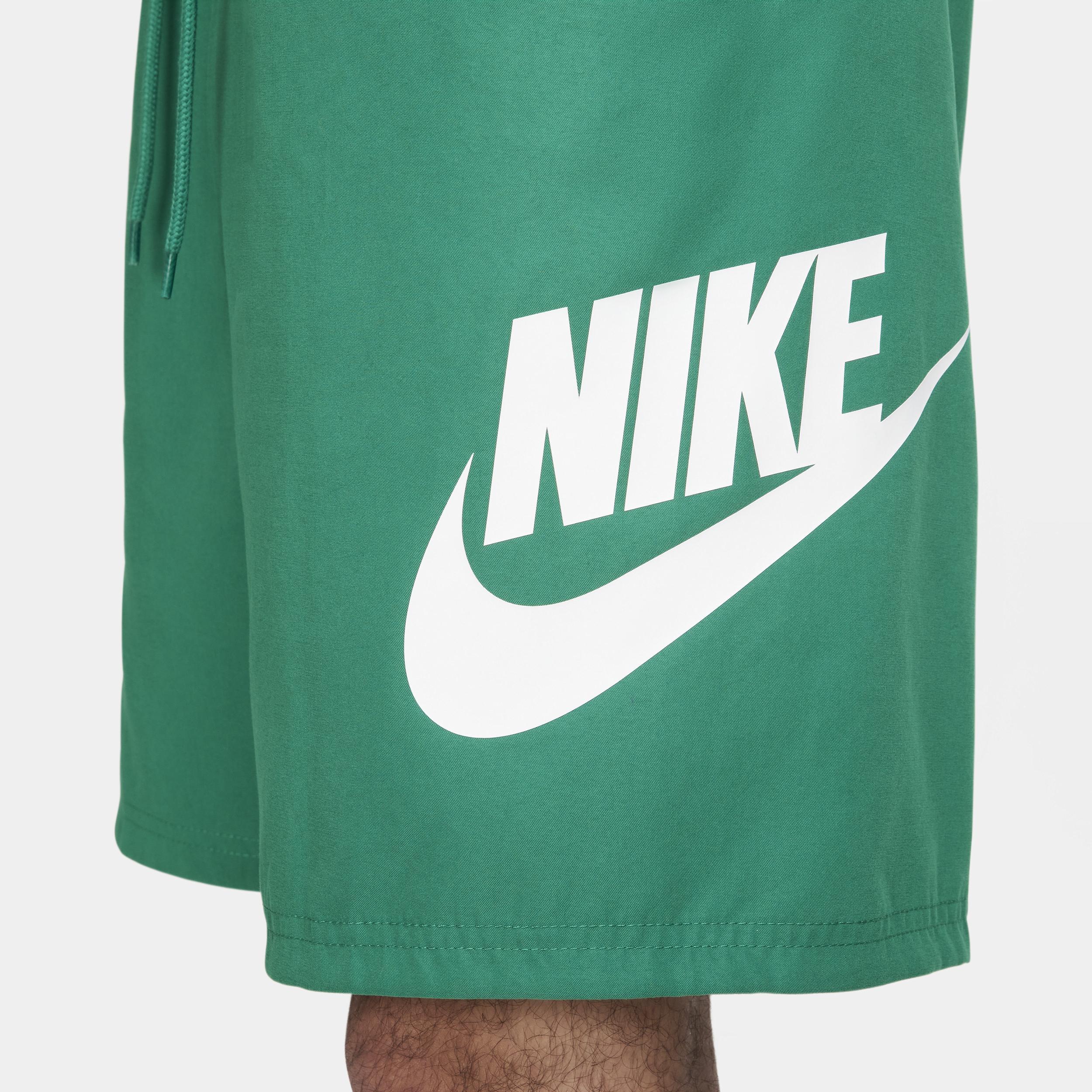 Nike Men's Club Woven Shorts Product Image