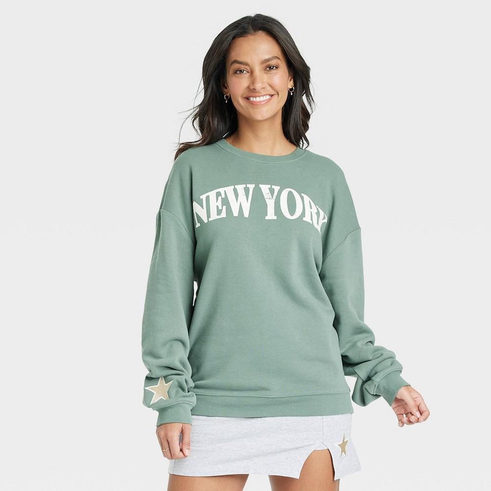 Womens New York Graphic Sweatshirt Product Image