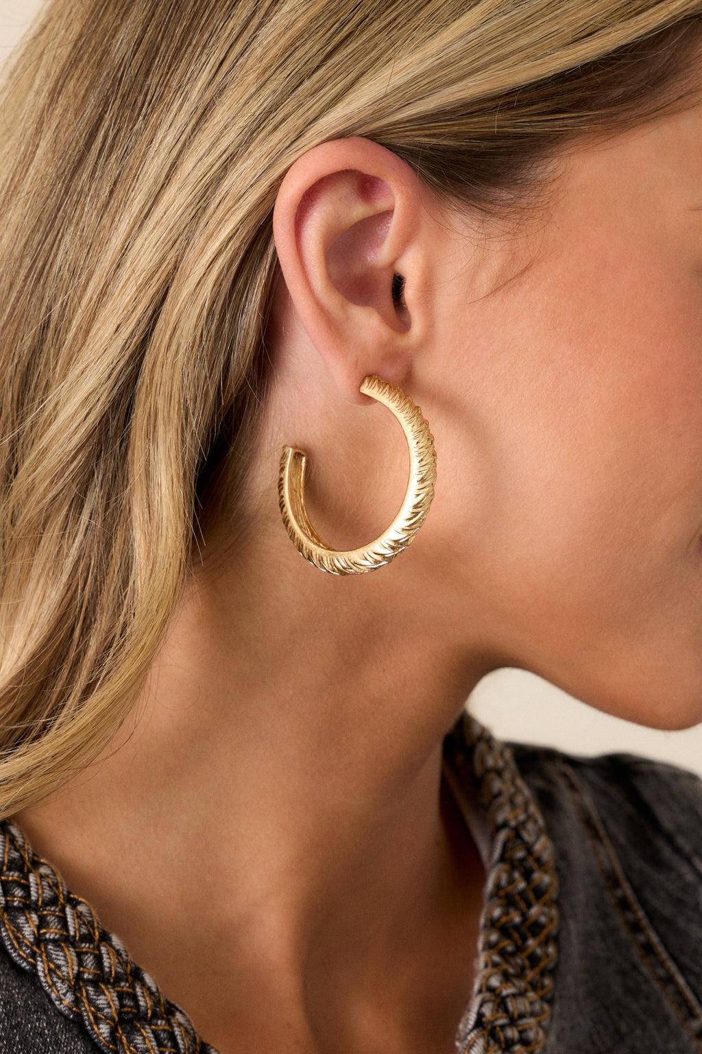 Golden Groove Gold Textured Hoop Earrings product image