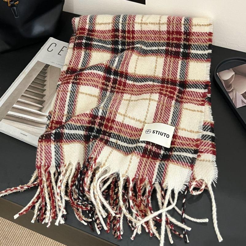 Plaid Applique Fringed Knit Scarf Product Image