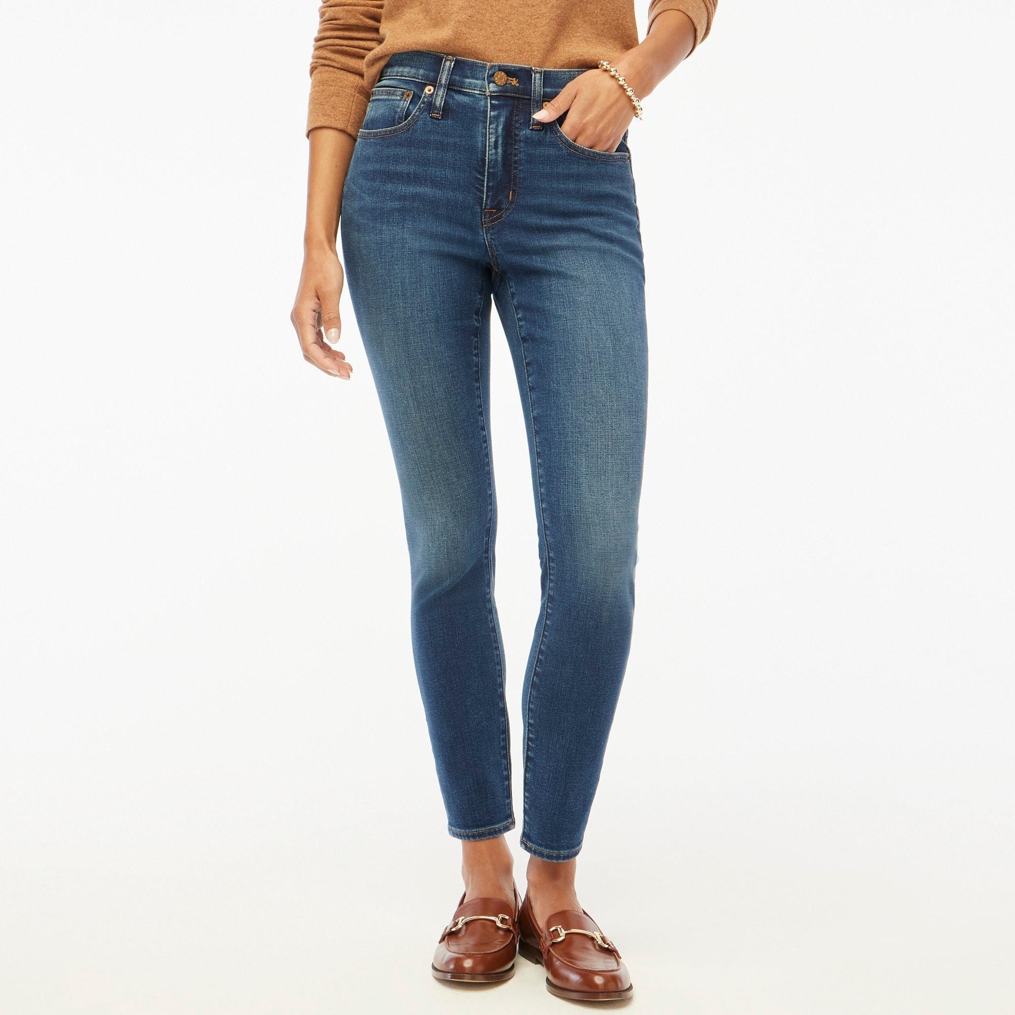 9" mid-rise skinny jean in signature stretch product image