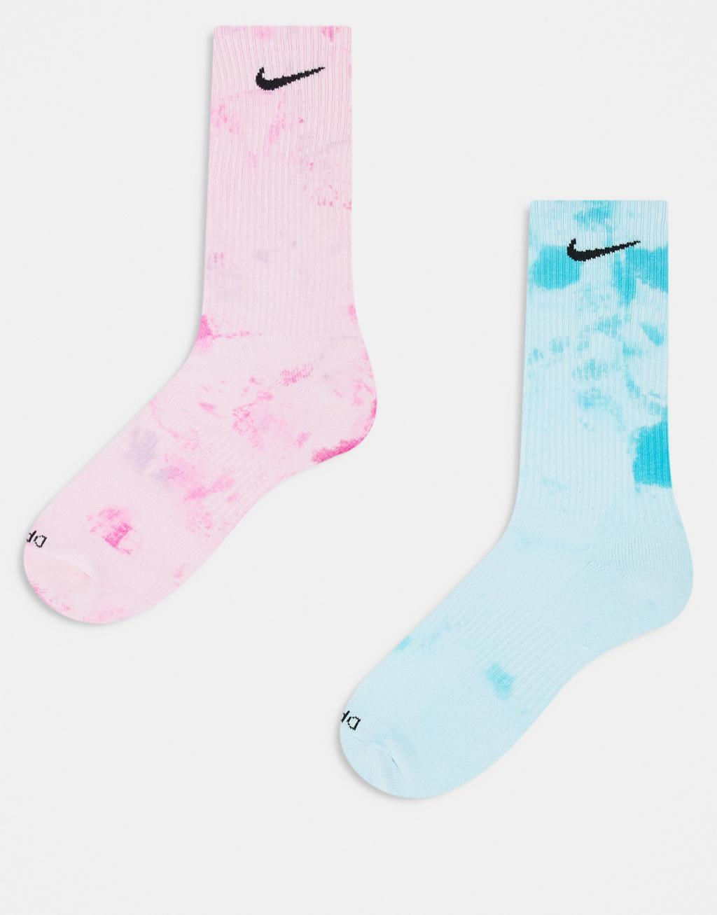 Nike Everyday Plus 2 pack crew socks in pink Product Image