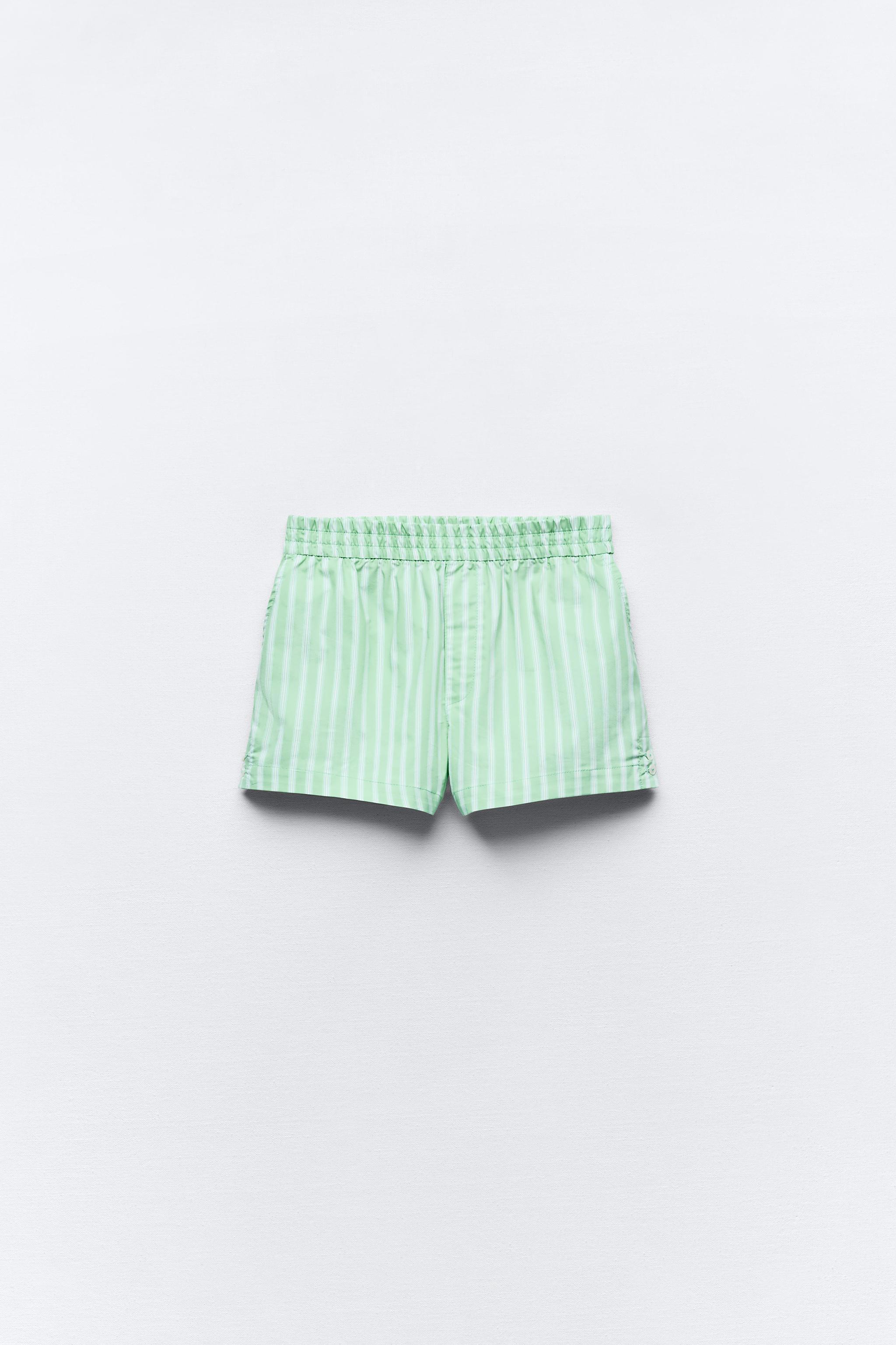 STRIPED SHORTS Product Image