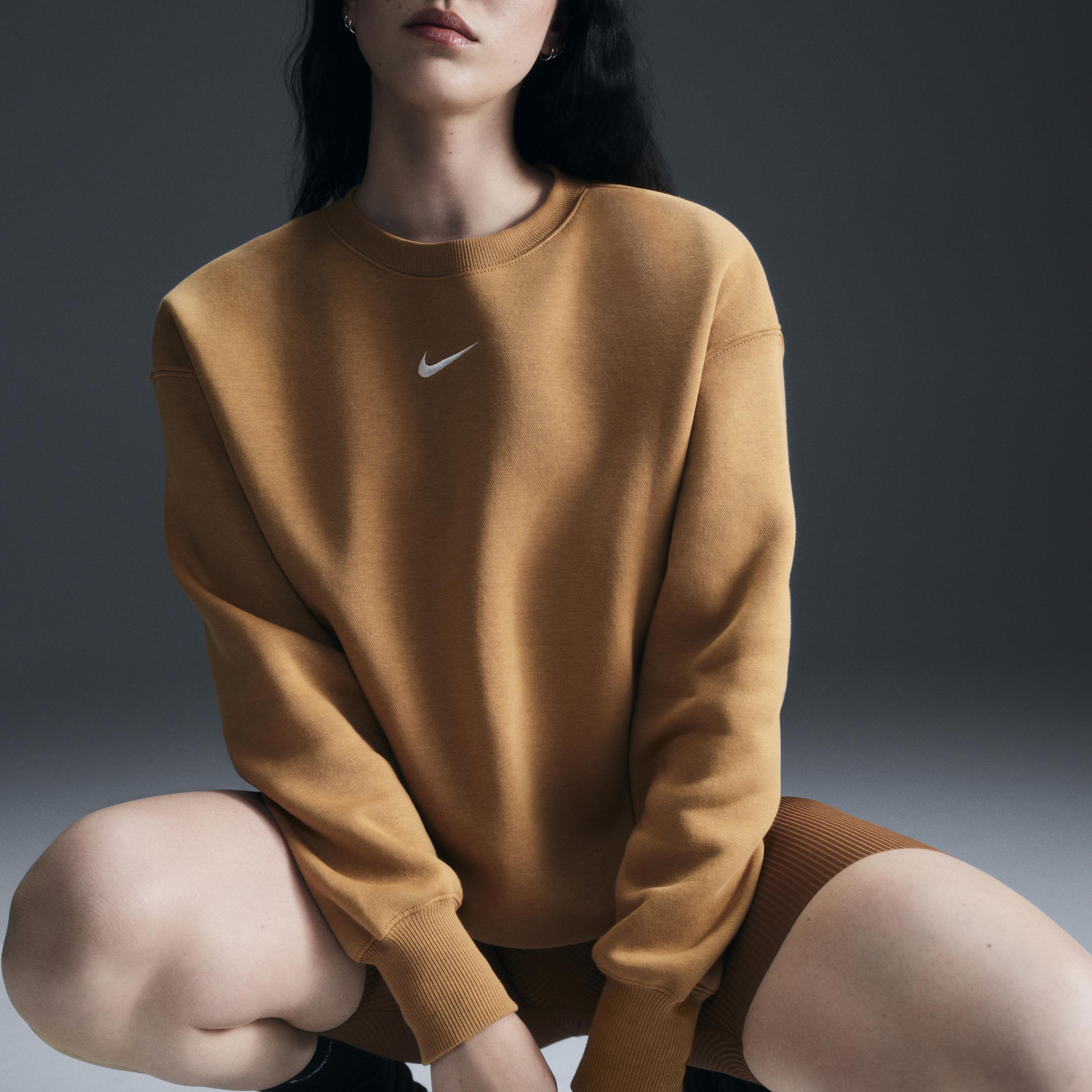 Women's Nike Sportswear Phoenix Fleece Oversized Crew-Neck Sweatshirt Product Image