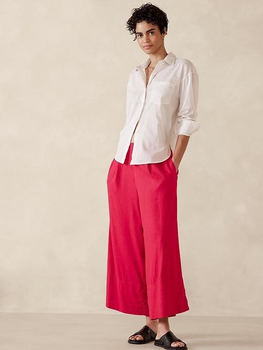 Linen-Blend Easy Wide-Leg Cropped Pant Product Image