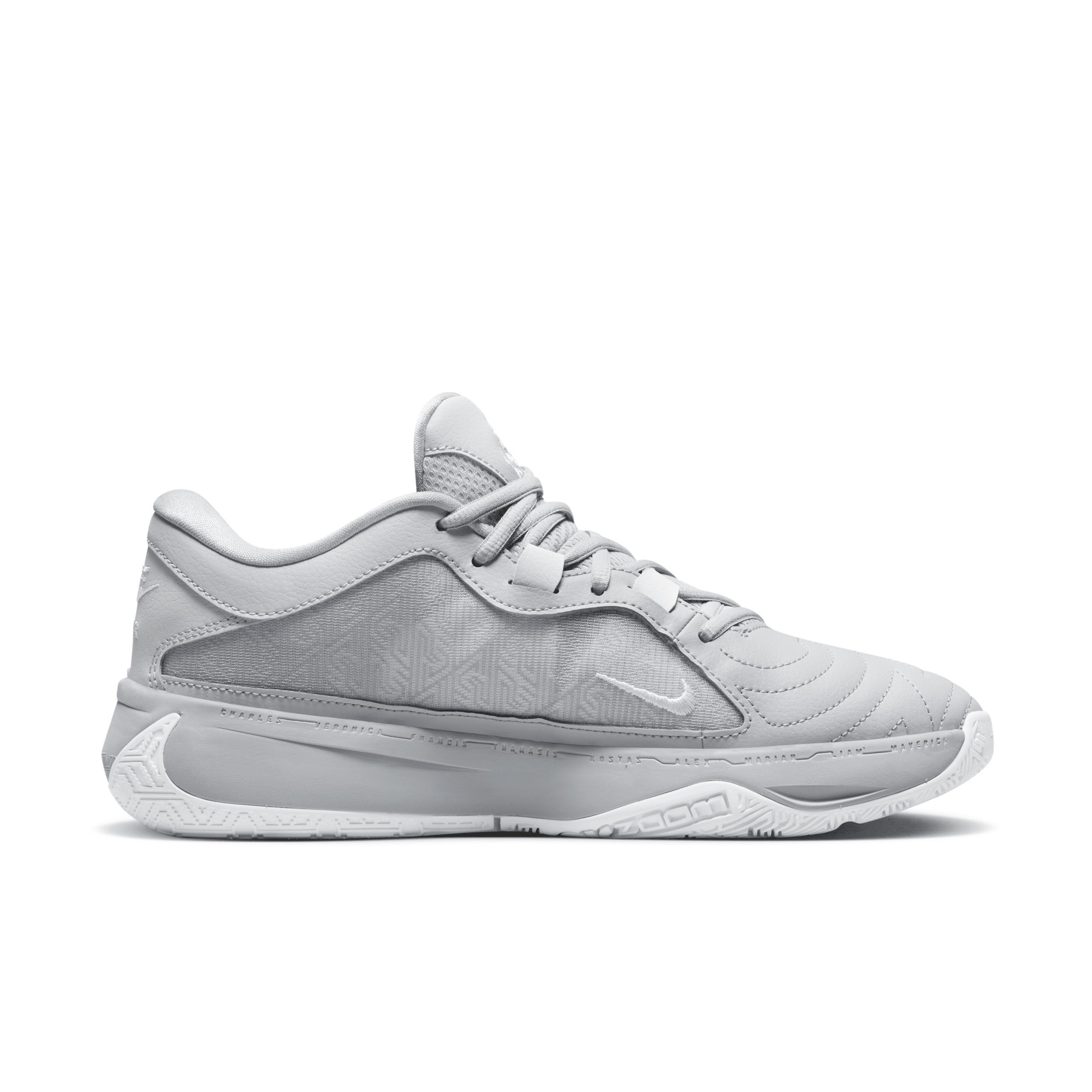 Nike Men's Giannis Freak 5 Basketball Shoes Product Image