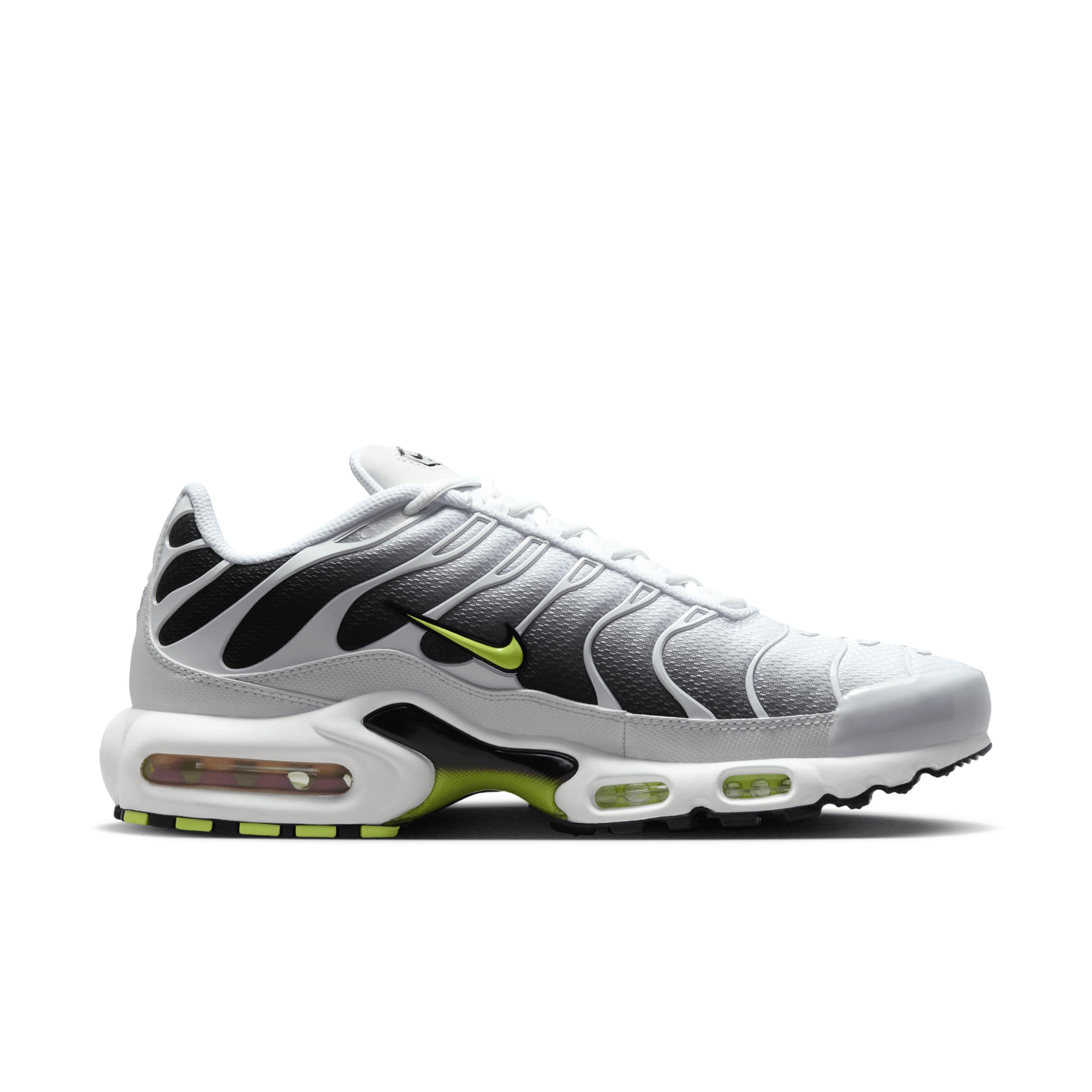 Nike Men's Air Max Plus Shoes Product Image