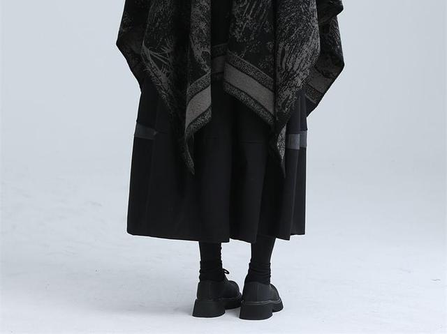 Patterned Shawl Product Image