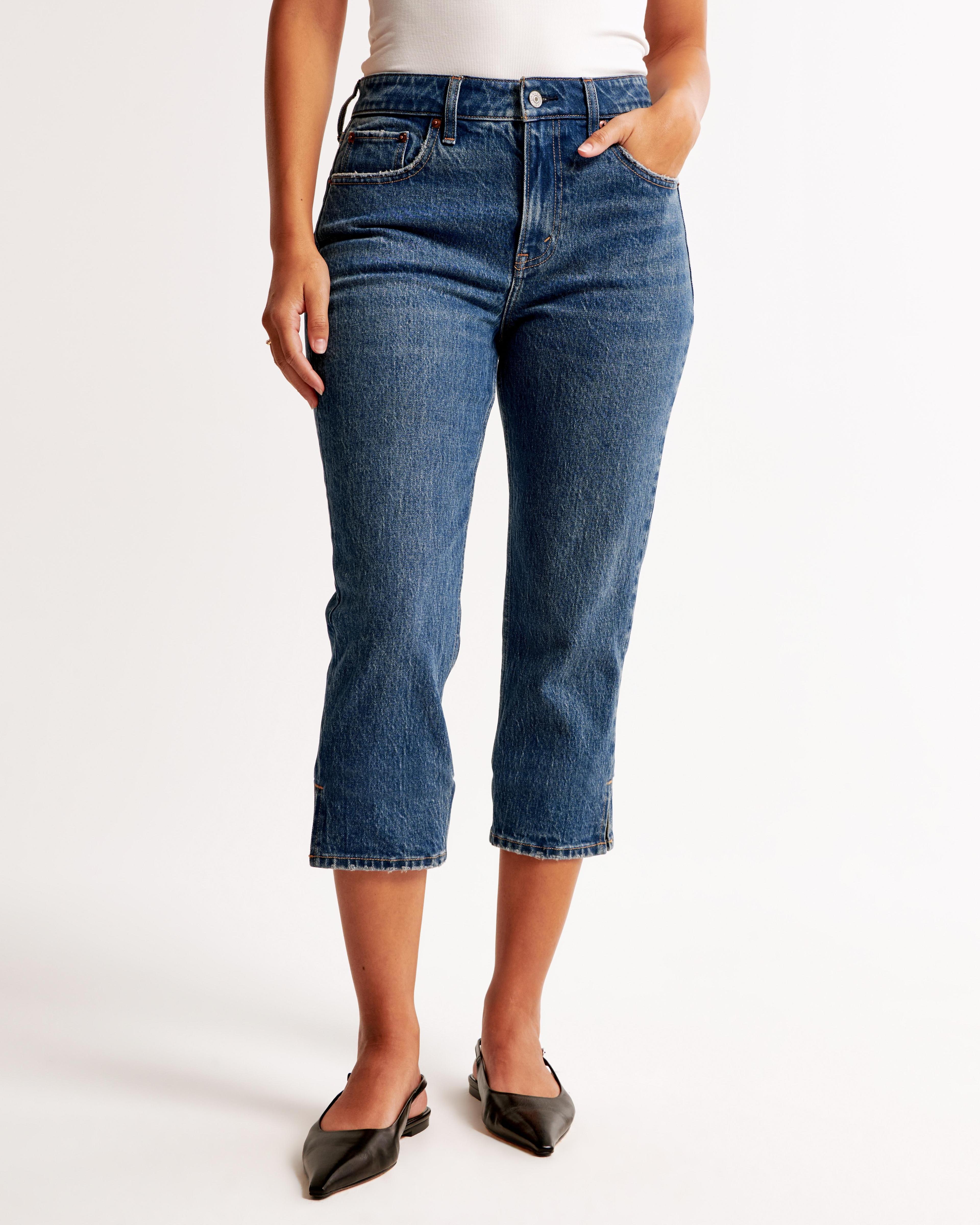 Curve Love Mid Rise Capri Jean Product Image