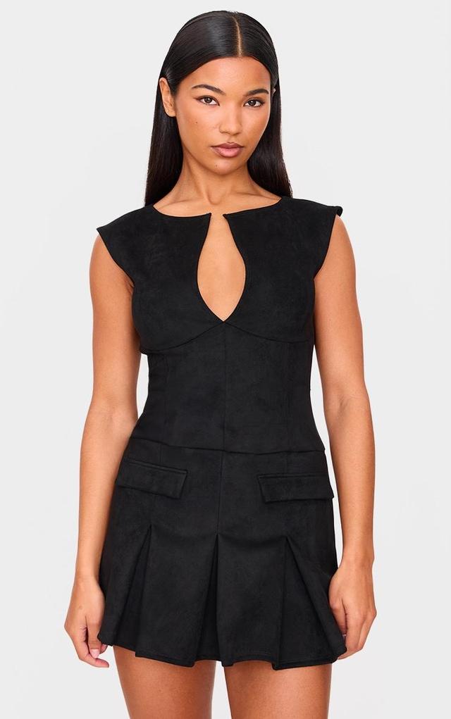 Black Faux Suede Pleated Pocket Detail Shift Dress Product Image