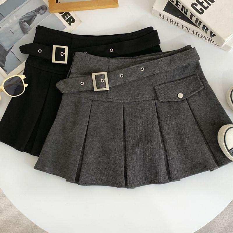 High Rise Buckled Plain Mini Pleated Skirt Product Image