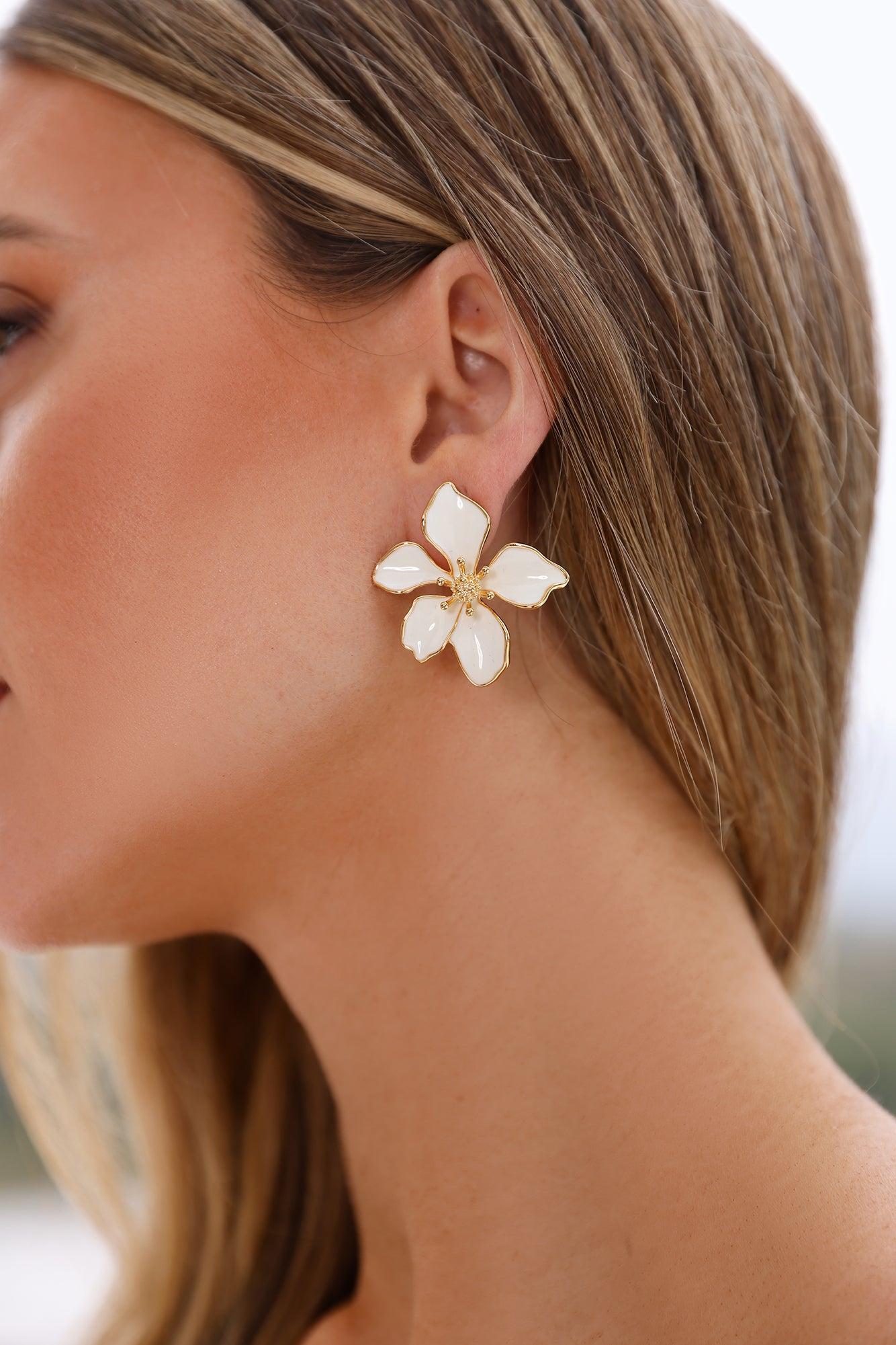 18k Gold Plated Hawaii Flowers Earrings Gold Product Image