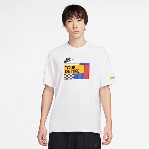 Nike Sportswear Men's T-Shirt Product Image