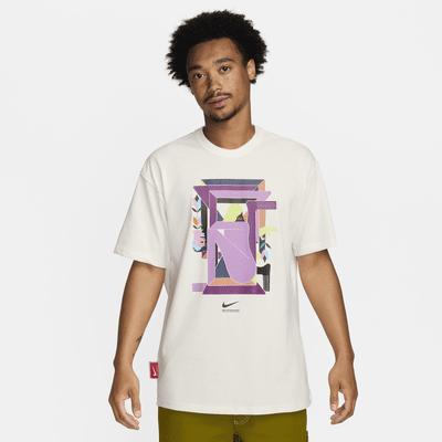 Nike Sportswear Men's T-Shirt Product Image