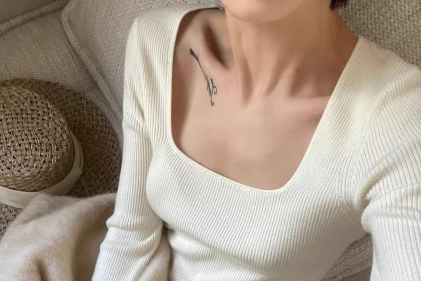 Long-Sleeve Square Neck Knit Top Product Image