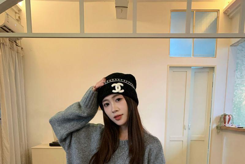 Crew Neck Plain Sweater / High Waist Wide Leg Shorts Product Image