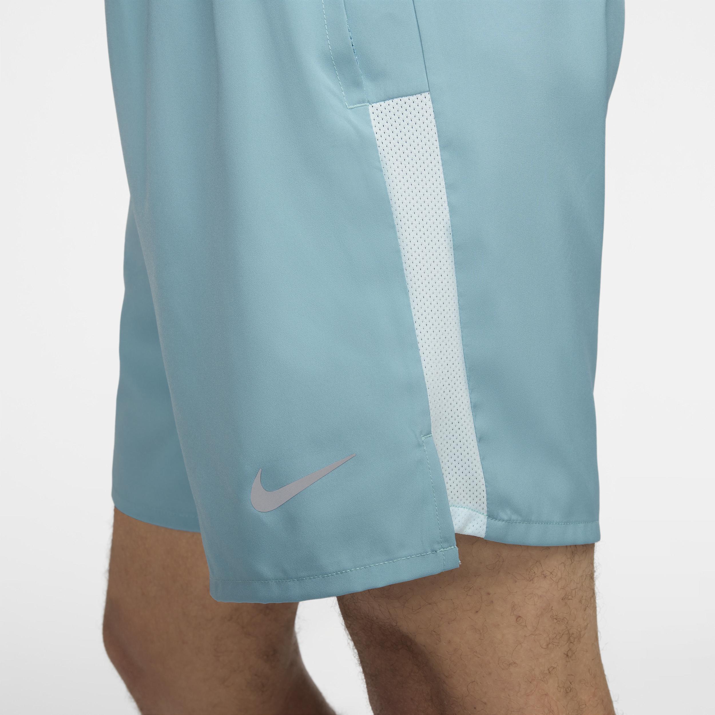 Nike Men's Challenger Dri-FIT 7" 2-in-1 Running Shorts Product Image