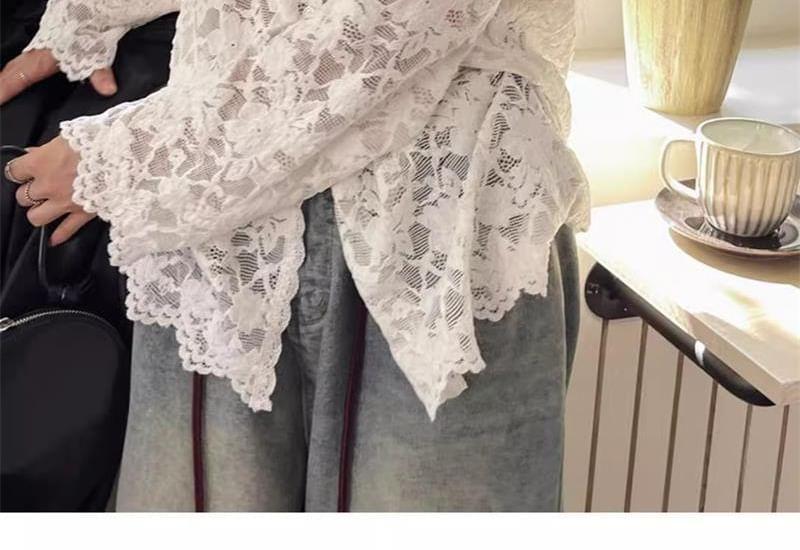 Long-Sleeve V-Neck Floral Lace Blouse Product Image