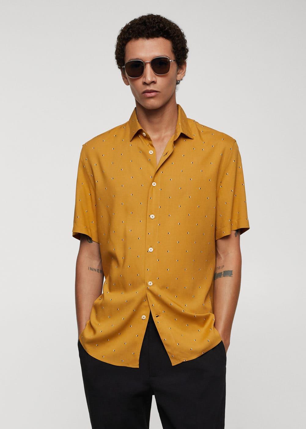 MANGO MAN - Mirco-print short sleeve shirt beigeMen Product Image