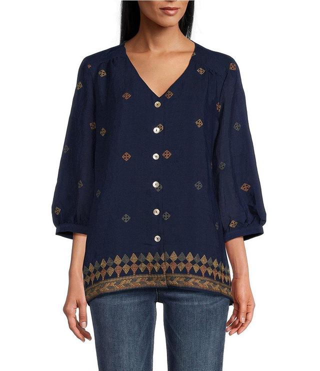 Figueroa & Flower Petite Size Embroidered Gauze V-Neck 3/4 Sleeve Button-Front Blouse Product Image