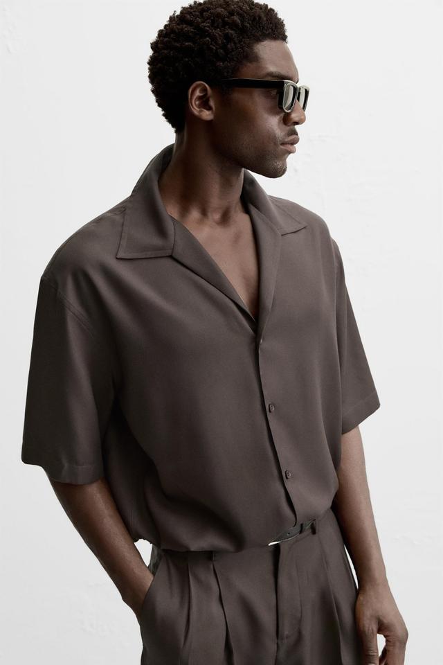 FLOWY SHIRT Product Image