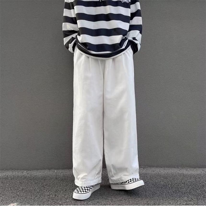 Mid Rise Plain Wide Leg Cargo Pants Product Image