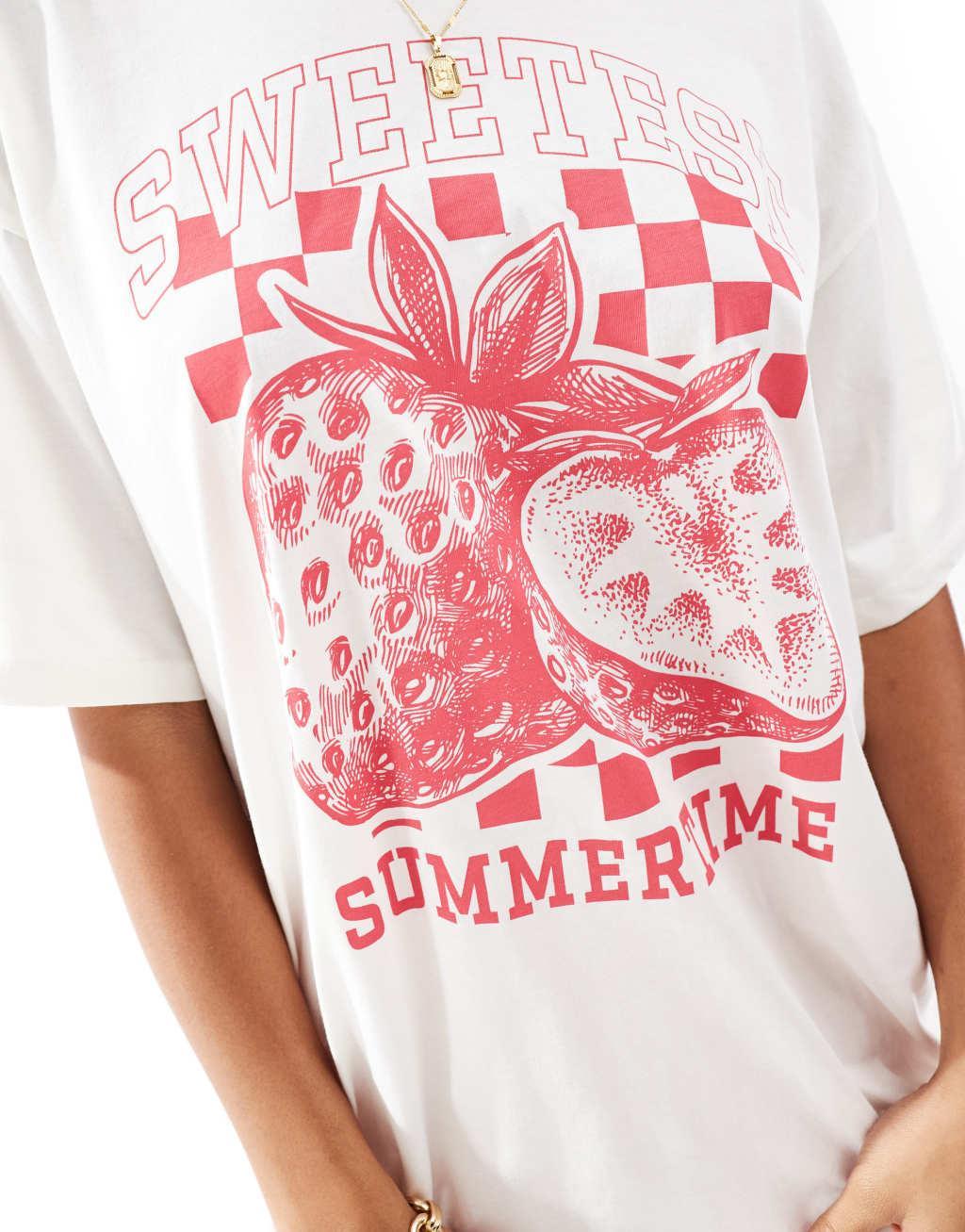 ONLY strawberry graphic boyfriend fit T-shirt in white   Product Image