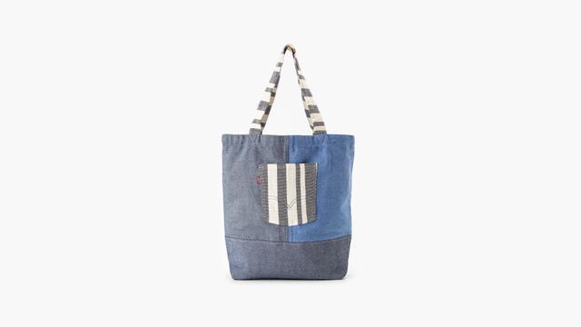 Levi's® Mercado Global Tote Product Image