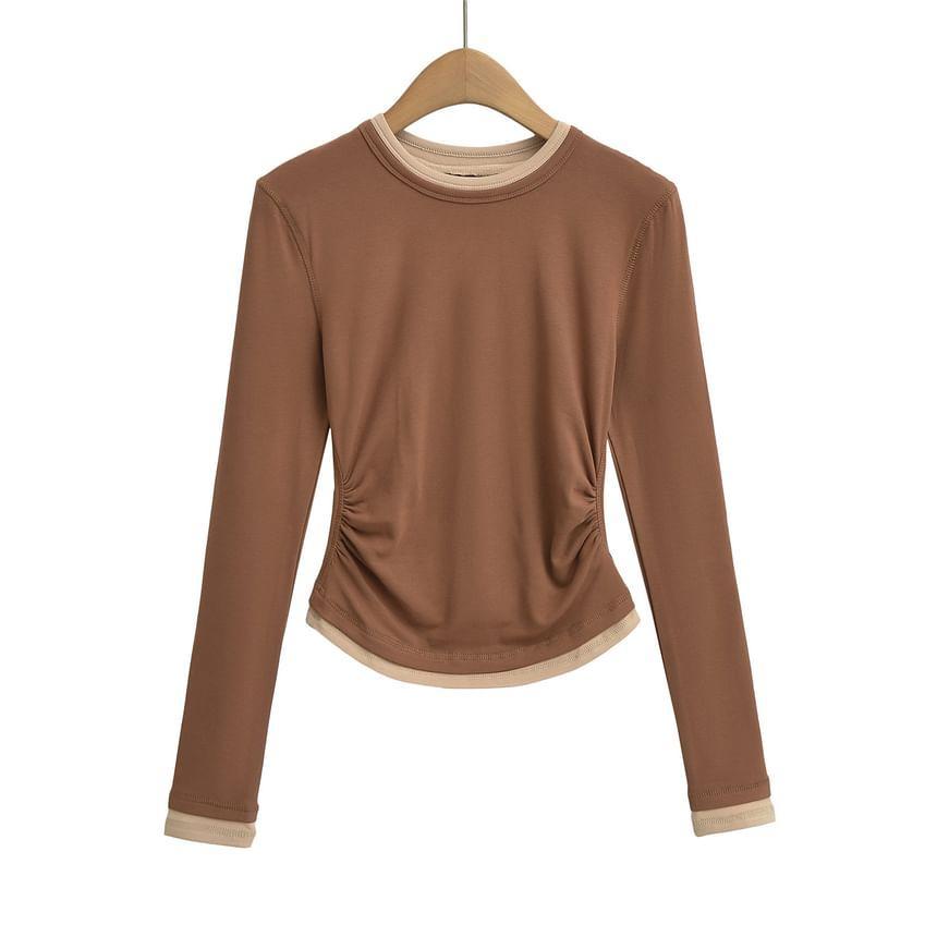 Long-Sleeve Crew Neck Mock Two-Piece Contrast Trim Ruched Crop Tee Product Image