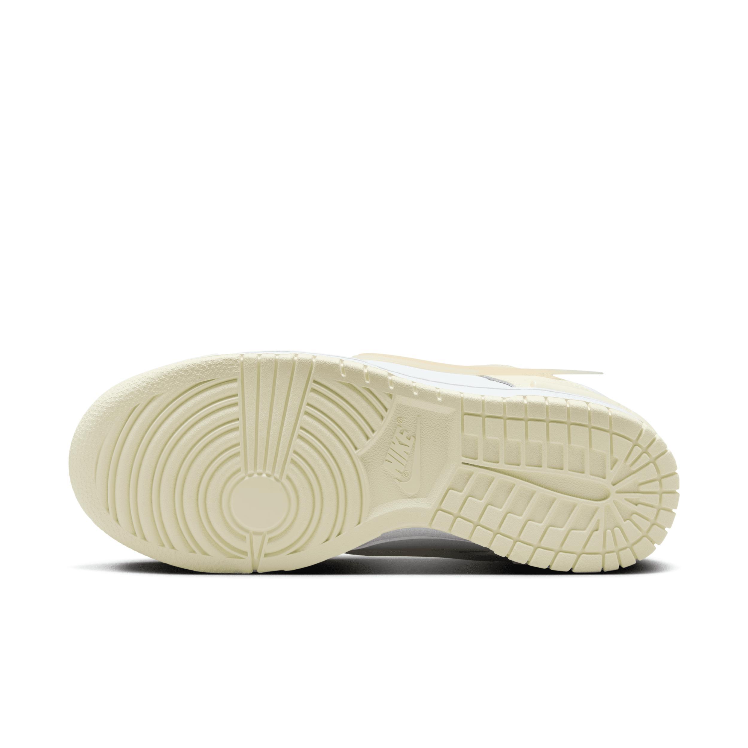 Nike Women's Dunk Low Twist Shoes Product Image