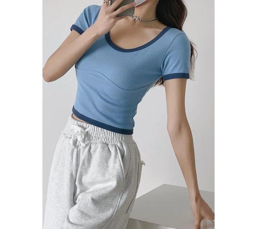 Short-Sleeve Contrast Crop Top Product Image