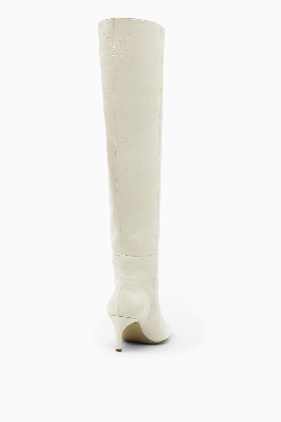 POINTED-TOE LEATHER KNEE-HIGH BOOTS Product Image