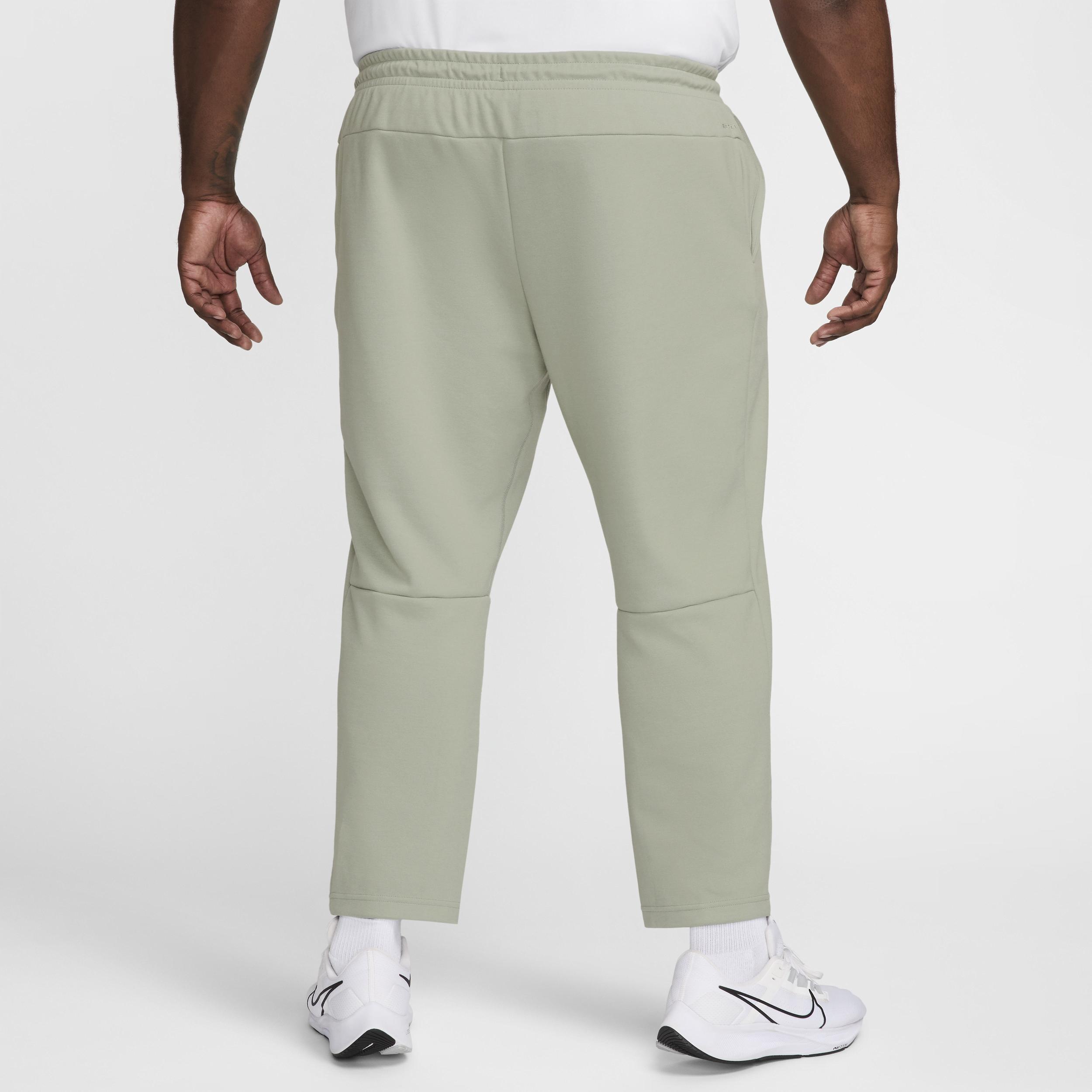 Nike Men's Primary Dri-FIT UV Tapered Versatile Pants Product Image