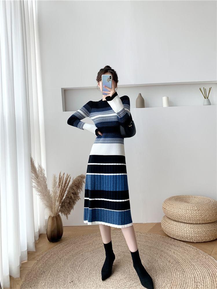 Long-Sleeve Crew Neck Striped Ribbed Knit Midi A-Line Dress Product Image