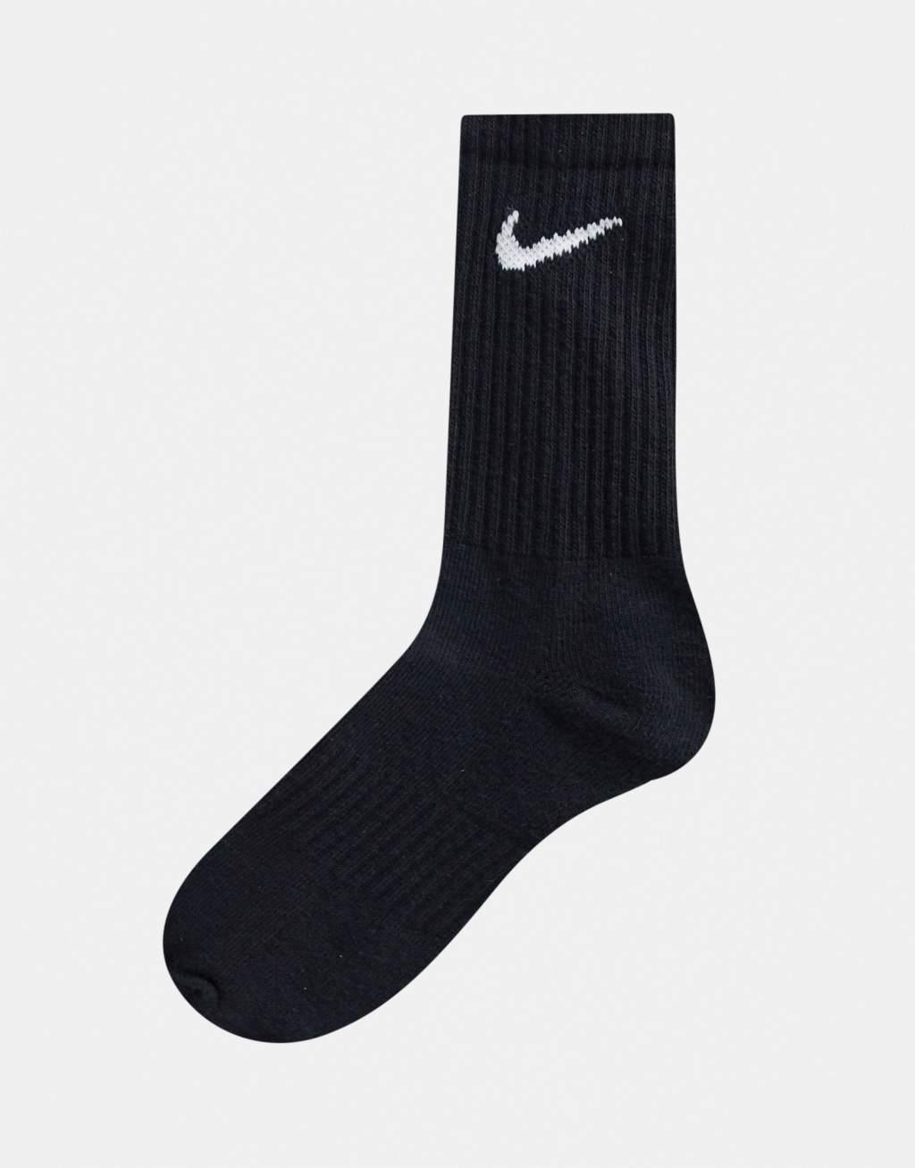 Nike Training Everyday Cushioned 3 pack crew sock in black Product Image