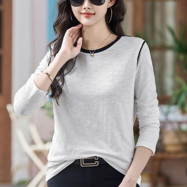 Long-Sleeve Crew Neck Contrast Trim T-Shirt Product Image