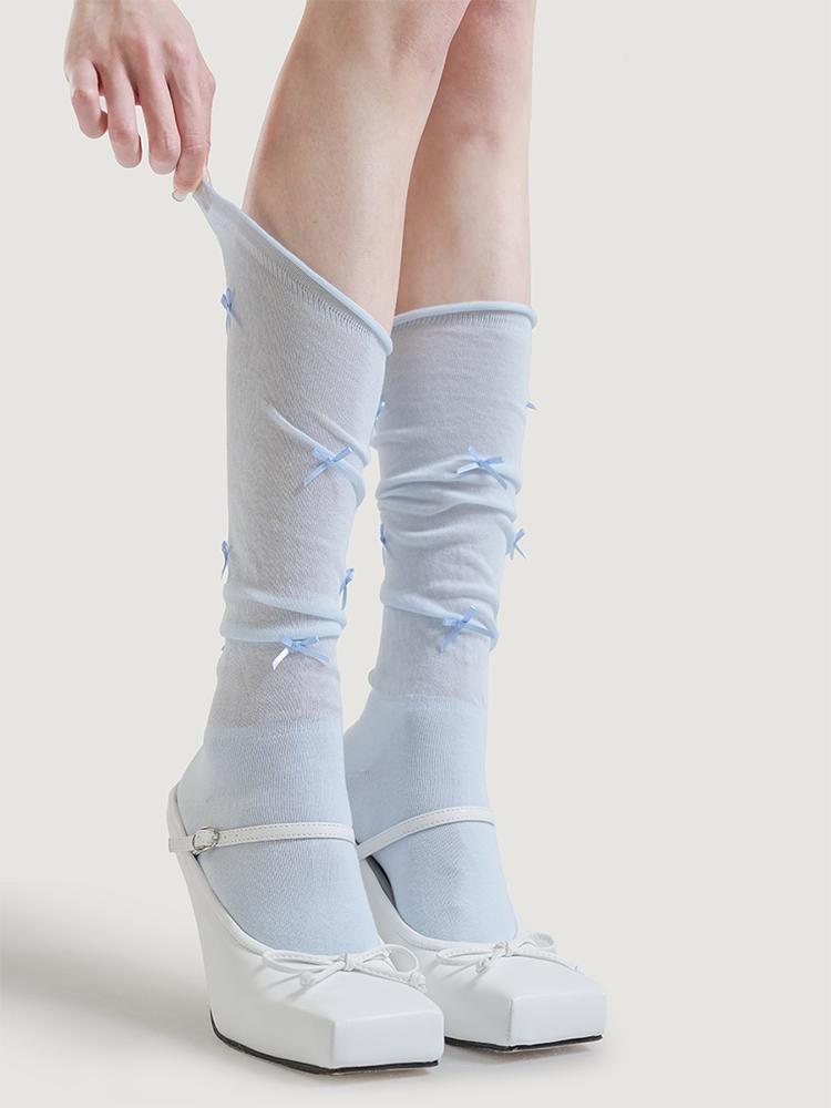 Plain Bow Accent Mid-Calf Socks Product Image