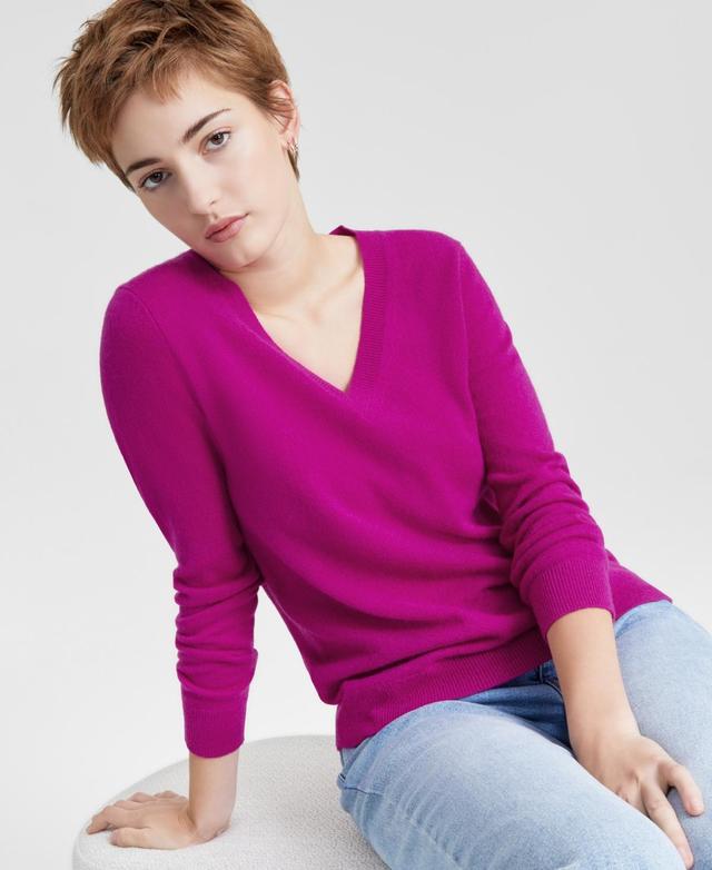 Charter Club 100% Cashmere Womens V-Neck Long-Sleeve Sweater, Regular & Petites, Created for Macys Product Image