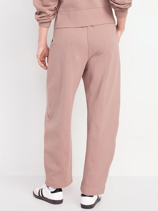 Extra High-Waisted SoComfy Seamed Barrel-Leg Sweatpants Product Image