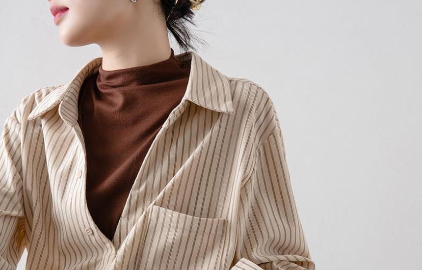 Long-Sleeve Striped Pocketed Shirt Product Image