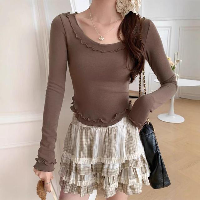 Long Sleeve Plain Ruffled-Trim Plain Slim-Fit Crop Top Product Image