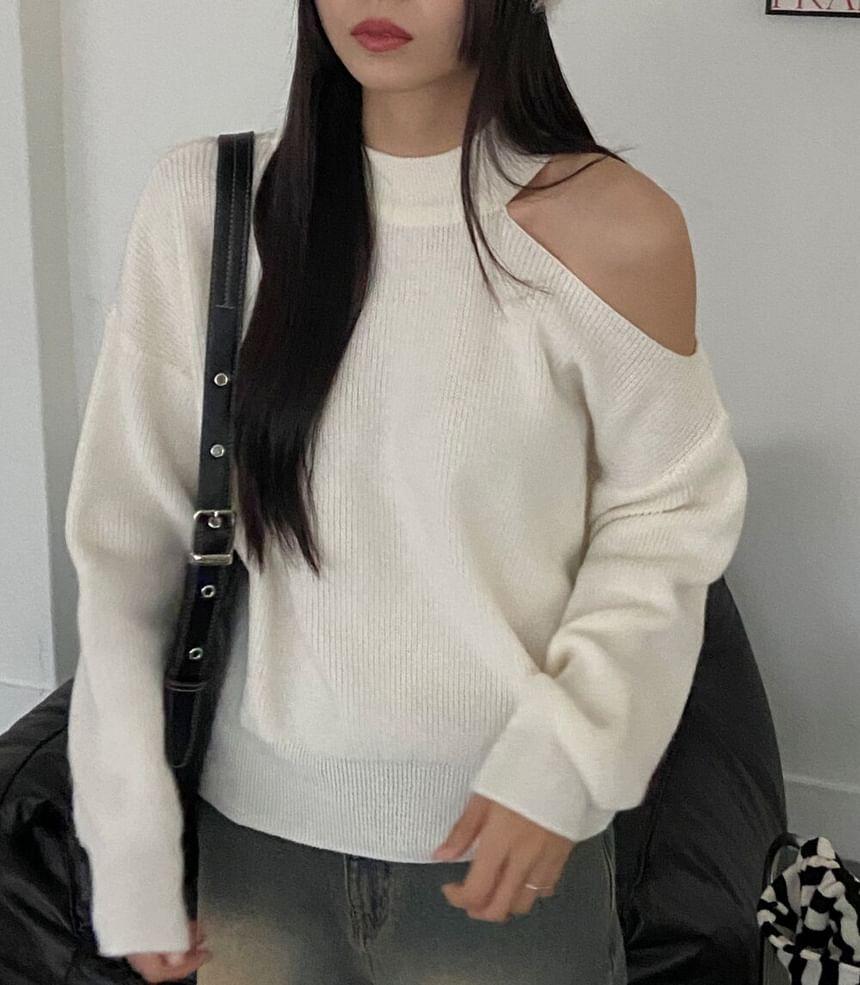 Crewneck Cold Shoulder Plain Sweater Product Image