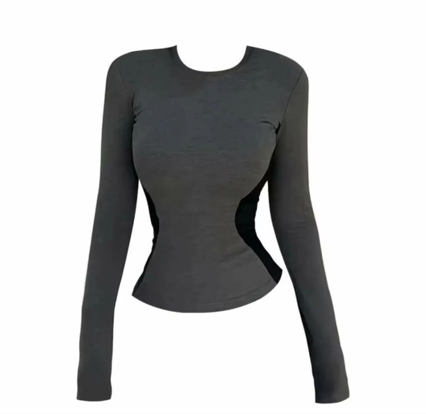 Long-Sleeve Crewneck Plain T-Shirt Product Image