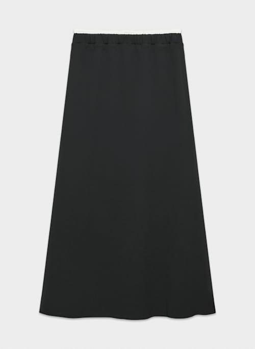 levelle skirt Product Image