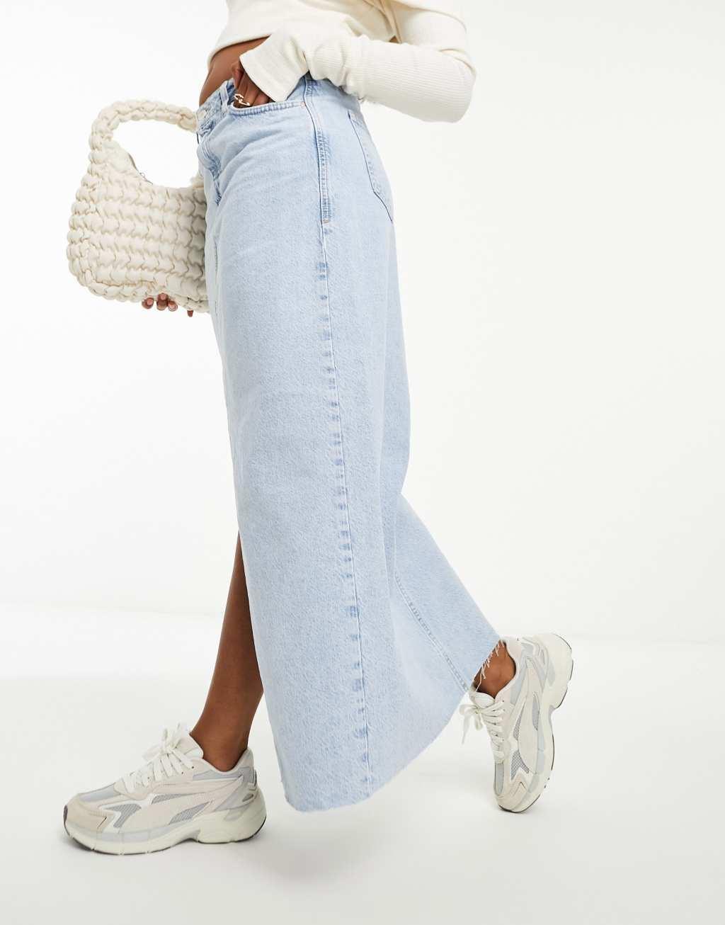 River Island split front denim midi skirt in light blue Product Image