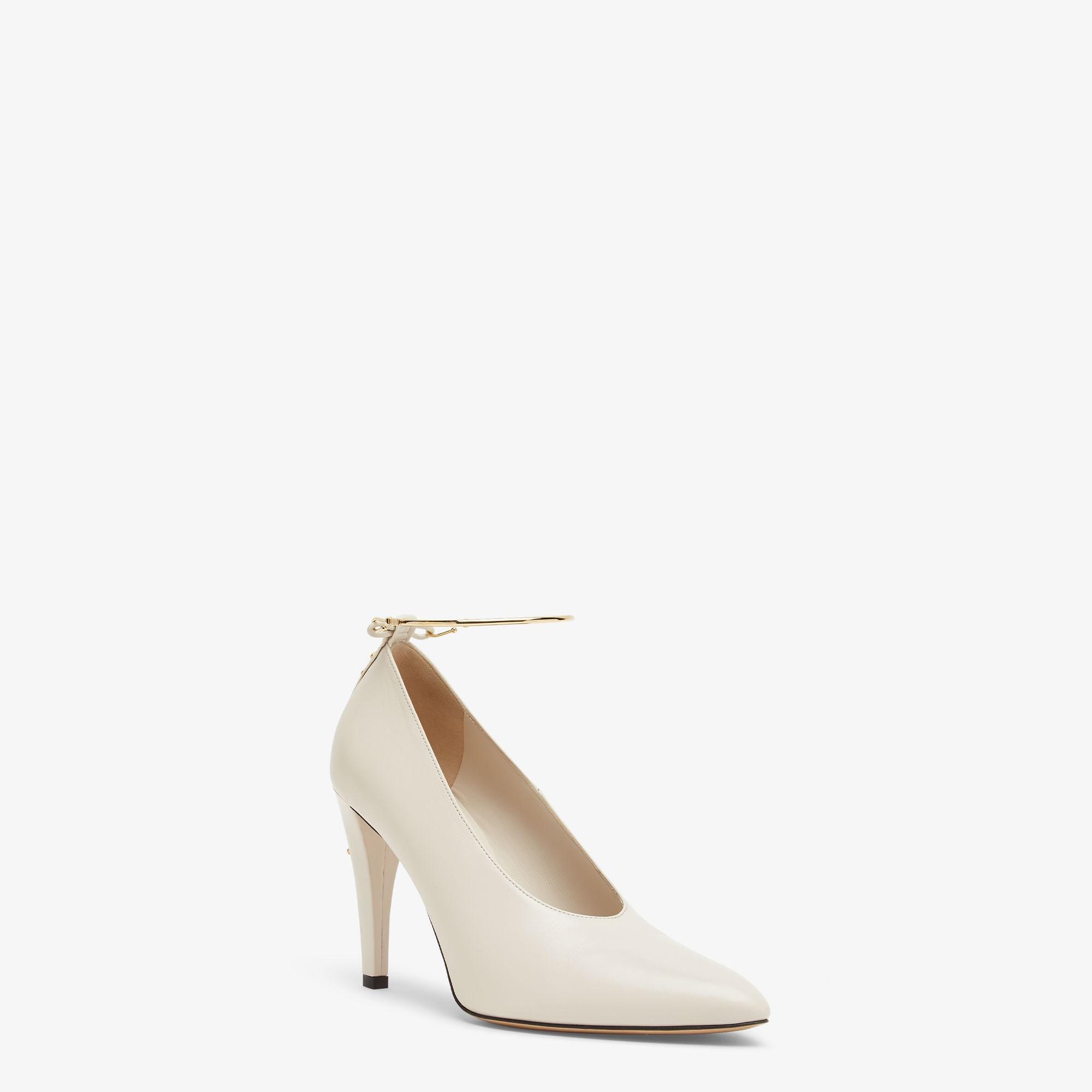 Fendi FiloWhite leather pumps Product Image