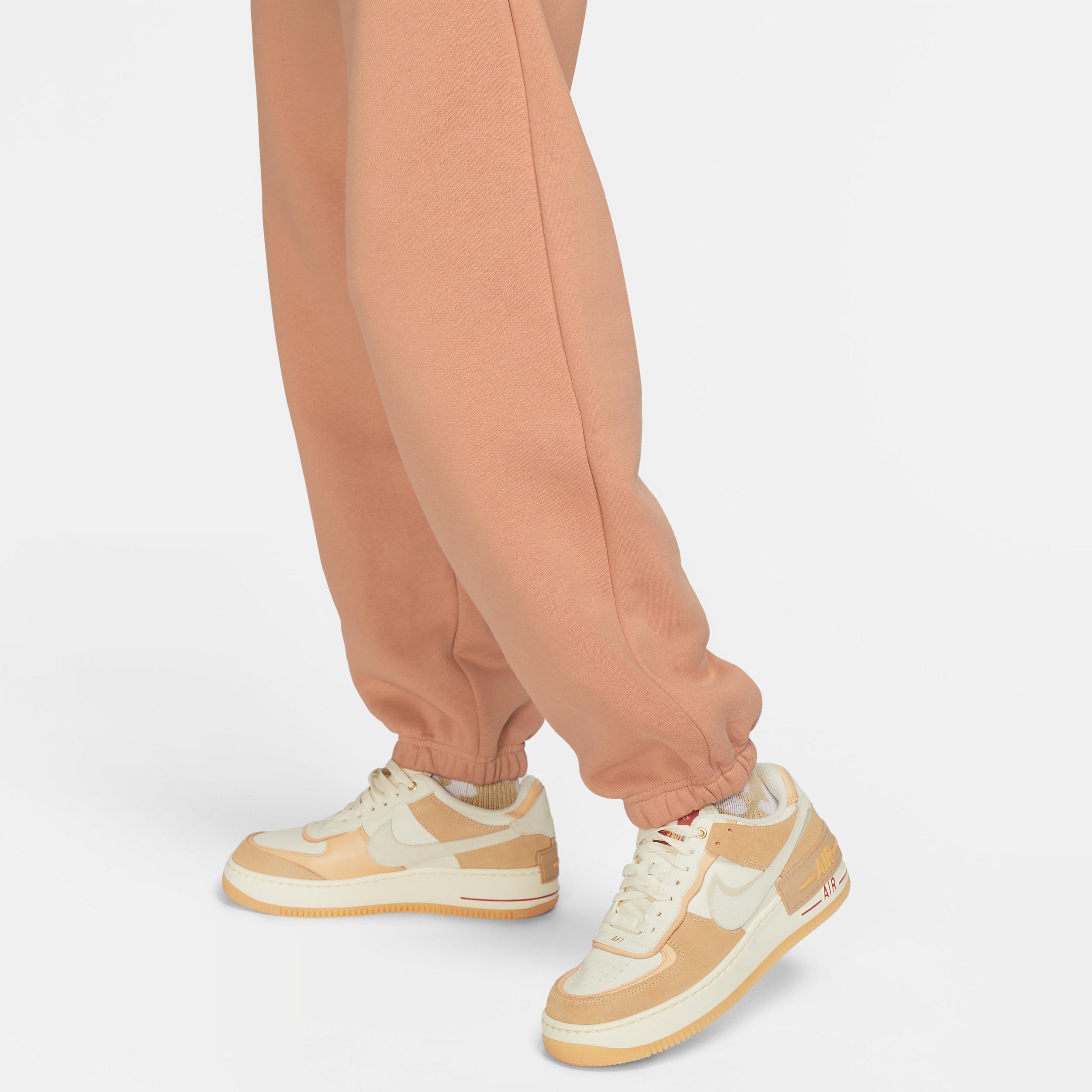 Women's Nike Sportswear Phoenix Fleece High-Waisted Oversized Sweatpants Product Image