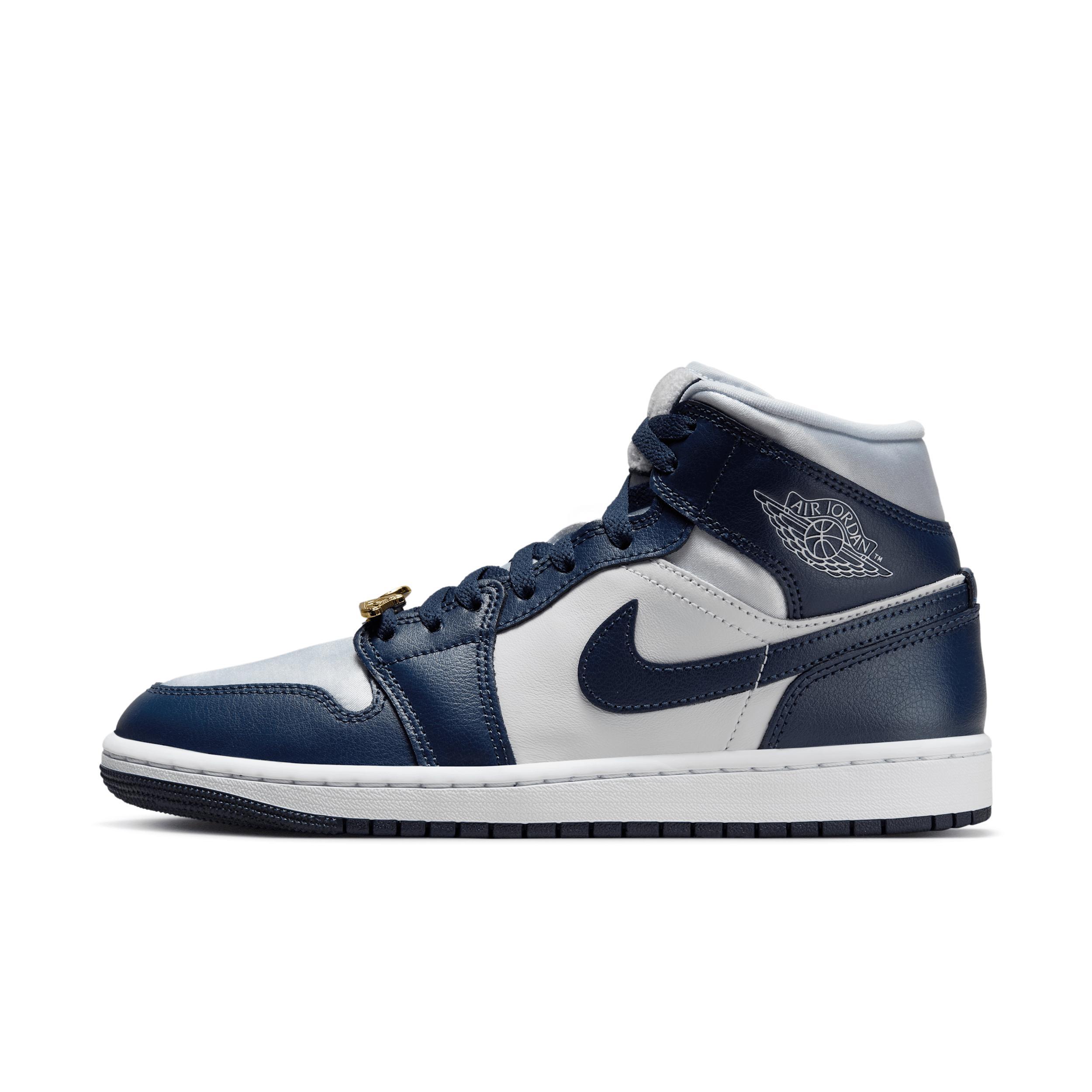 Women's Air Jordan 1 Mid SE Shoes Product Image