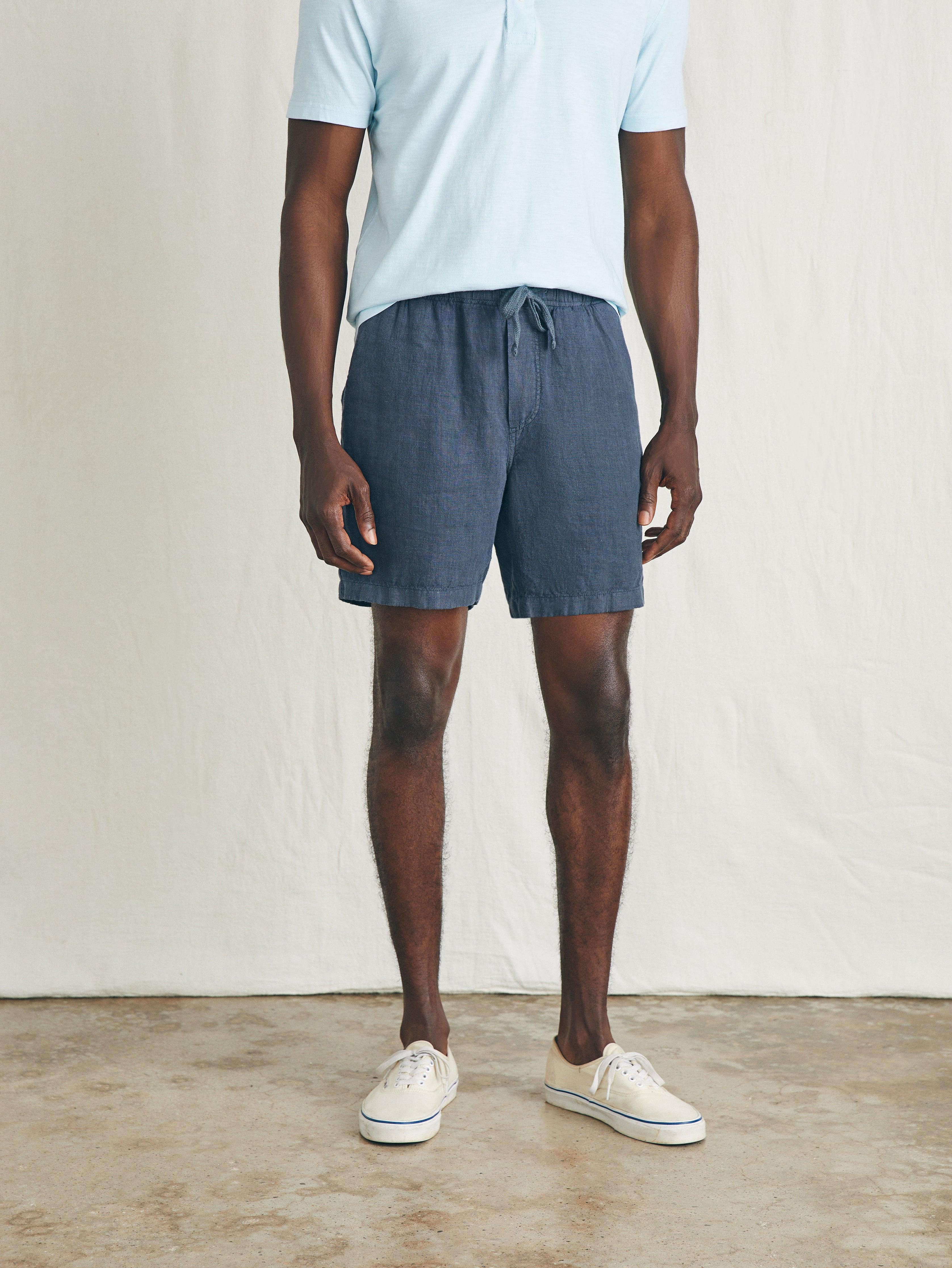 Essential Linen Short (6.5" Inseam) - Look Out Navy Male Product Image