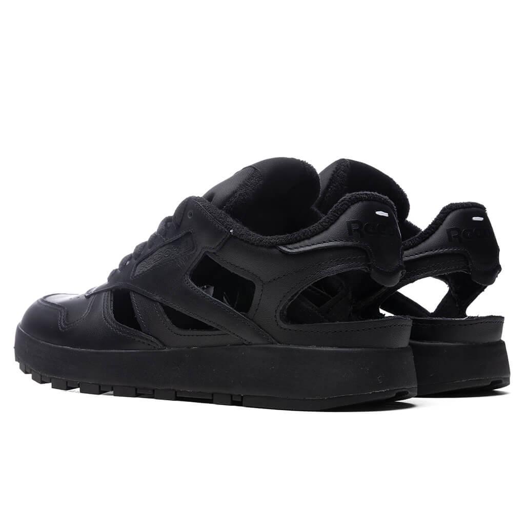 Maison Margiela x Reebok Décortiqué’ Classic Leather Sneaker - Black Male Product Image